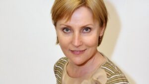 Бывшая ведущая Первого канала назвала российское ТВ «машиной для промывки мозгов»