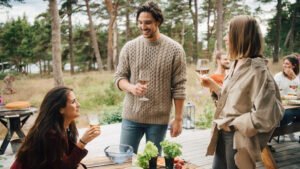 Как отличить друга от приятеля?