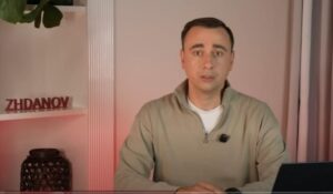 Он рассказывает про путина больше остальных  Видео