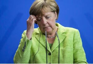 Меркель: "путин уже был настроен напасть на Украину". /От редакции/