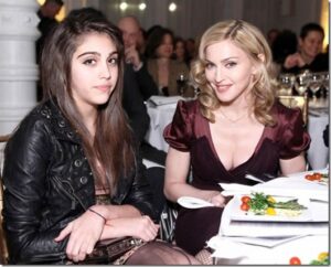 Знаменитые дочки-матери