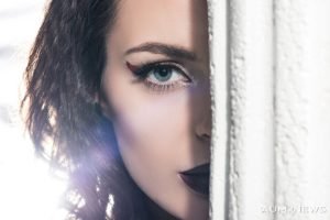 Когда чувствуешь взгляд за спиной, или как работает наш «встроенный зрительный датчик»