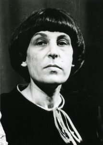 Я с гениями водку не пила…