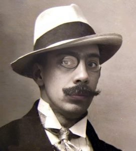 "Не ищи меня на земле. Здесь от меня ничего не осталось. Твой Ариэль…"