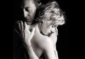 Ему было 23… А ей было всего 3 минуты… А потом ему было 32, а ей — 9