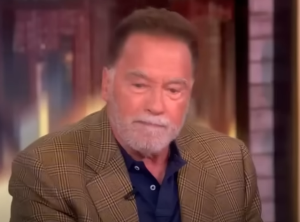 Меня не заставишь! — Арнольд Шварцнеггер — перевод  Видео