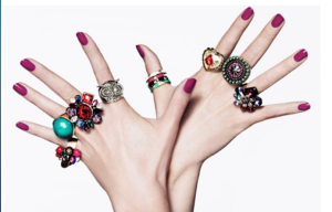 Кольцо на пальце