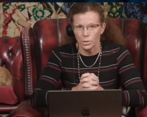 Юлия Латынина. Сколько и почему поддерживают царька? Социология и выводы.  Интересно!  Видео