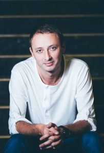 «Есть одна страна, которая точно отменяет русскую культуру. Эта страна — Россия» Интервью режиссера Тимофея Кулябина.