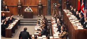 Нюрнберг: — Перчатки из человеческой кожи