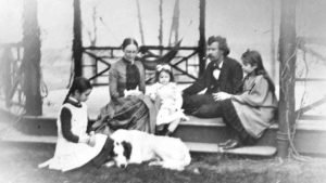 Почему Марка Твена на закате жизни тянуло к девочкам подросткам?