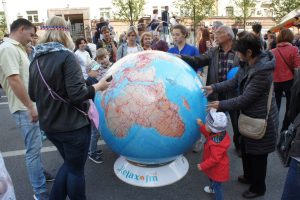 Когда дело доходит до денег, слишком часто мораль «выбрасывается в окно»