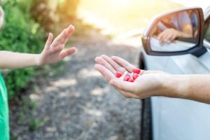 Как вести себя с незнакомцем: 8 вещей, о которых каждый родитель должен рассказать своему ребенку