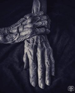 Старики — это безымянный мир.