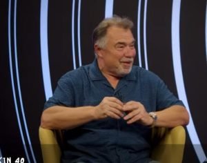 Чем грозит недосып, кому снятся эротические сны и почему важно знать про циркадные ритмы  Видео