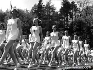 “Школа невест” для членов СС