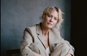 Что не позволяют себе в отношениях зрелые женщины?