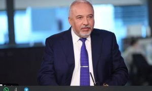 Израиль  Либерман: Нетаниягу в истерике, он больше не будет премьером