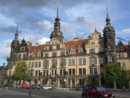 Сокровища на миллиард евро похищены в Дрезденском музее «Зеленые своды»