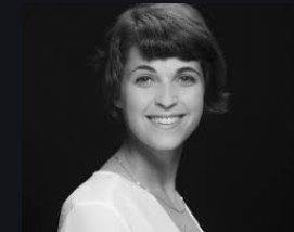 БЕТТИ КНУТ — еврейская внучка композитора Скрябина, член еврейской боевой организации.