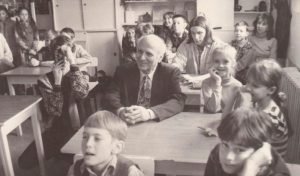 Вот так нужно учить детей не опаздывать