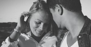 Инструкция для женщин: этапы влюблённости мужчины