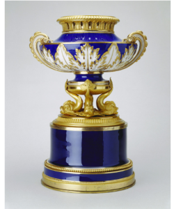 Королевское собрание Северского фарфора (SEVRES PORCELAIN VASE) |Королевская коллекция Великобритании