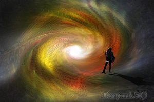 — Про моё существование не знает ни один человек.