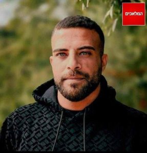 Моя_страна_мой_народ ФАИЗ — так зовут этого человека. Он друз, живет в деревне Хурфеш, а его ресторан находится в Маждаль-Шамс. Это граница