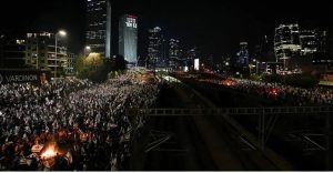 Опрос: все больше израильтян боятся выражать свои политические взгляды