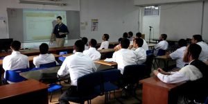 Израиль  Как ультраортодоксальные «студенты» обманывают государство на десятки миллионов шекелей /От редакции/