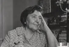 ИМЯ В ПОЭЗИИ — БЕЛЛА ДИЖУР — Лев Баскин