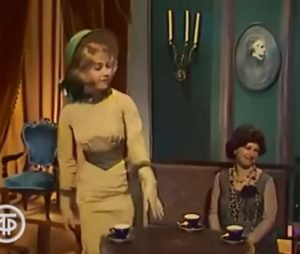 Лариса Голубкина и Александр Ширвиндт "Шаланды, полные кефали" (1975)  Видео