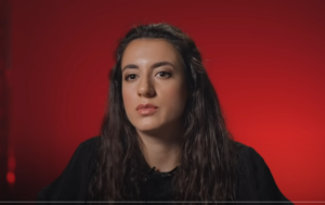 Неонацисты в России: почему российские подростки идут в наци-скинхеды | Би-би-си объясняет  Видео