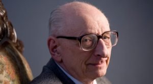 Владислав Бартошевский.