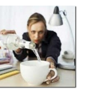 Пьянство выручает трудовые коллективы