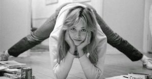 Очаровательная 25-летняя Шэрон Стоун. Сложно не влюбиться.