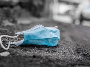 Что случится, если повторно или несколько дней носить одну и ту же маску