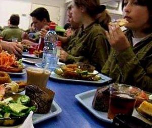 КАРТОШКА ДЛЯ МУНДИРА — Дочка голодает в израильской армии- Дина Рубина