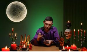 Карты Таро — дата смерти путлера. День всемирной радости.  Видео