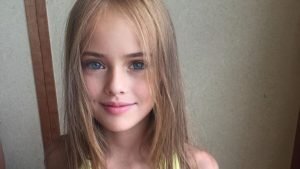 Как выглядит теперь самая красивая девочка в мире