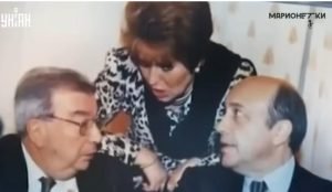 Валька-стакан влипла!  Видео