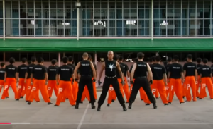 Танец заключенных в память о Майкле Джексоне  Видео