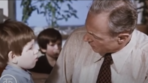 Документальный фильм «Личность начинается с детства» (1979)  Видео