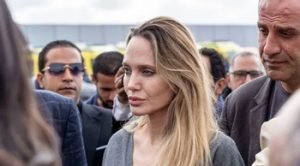 Анжелина Джоли провела акцию "в поддержку Газы" на КПП Рафиах