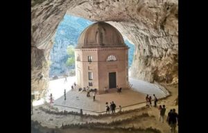 Убежище для грешников, которые молят об отпущении грехов