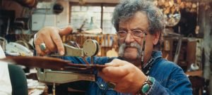 Смычком по Холокосту