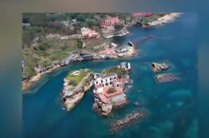 Загадку необитаемого острова Гайола никто не может разгадать… 100-лет люди боятся его посещать…  Видео