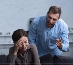 Отстань ты от меня! Я жениться на тебе не обещал! Я знать не знаю, чей это ребёнок!  Видео