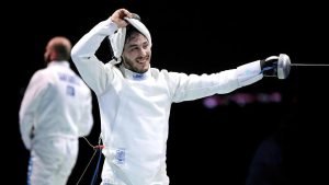 СЫН  РЕПАТРИАНТОВ  ЗАСТАВИЛ  КАТАР  СЛУШАТЬ  СТОЯ  ГИМН  ИЗРАИЛЯ